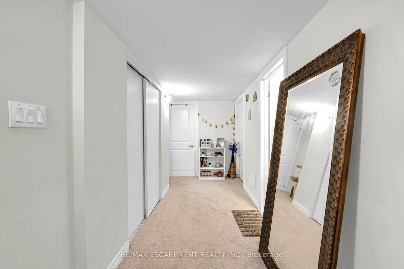 3430, CLAYTON, 1008 - GO Glenorchy, Oakville