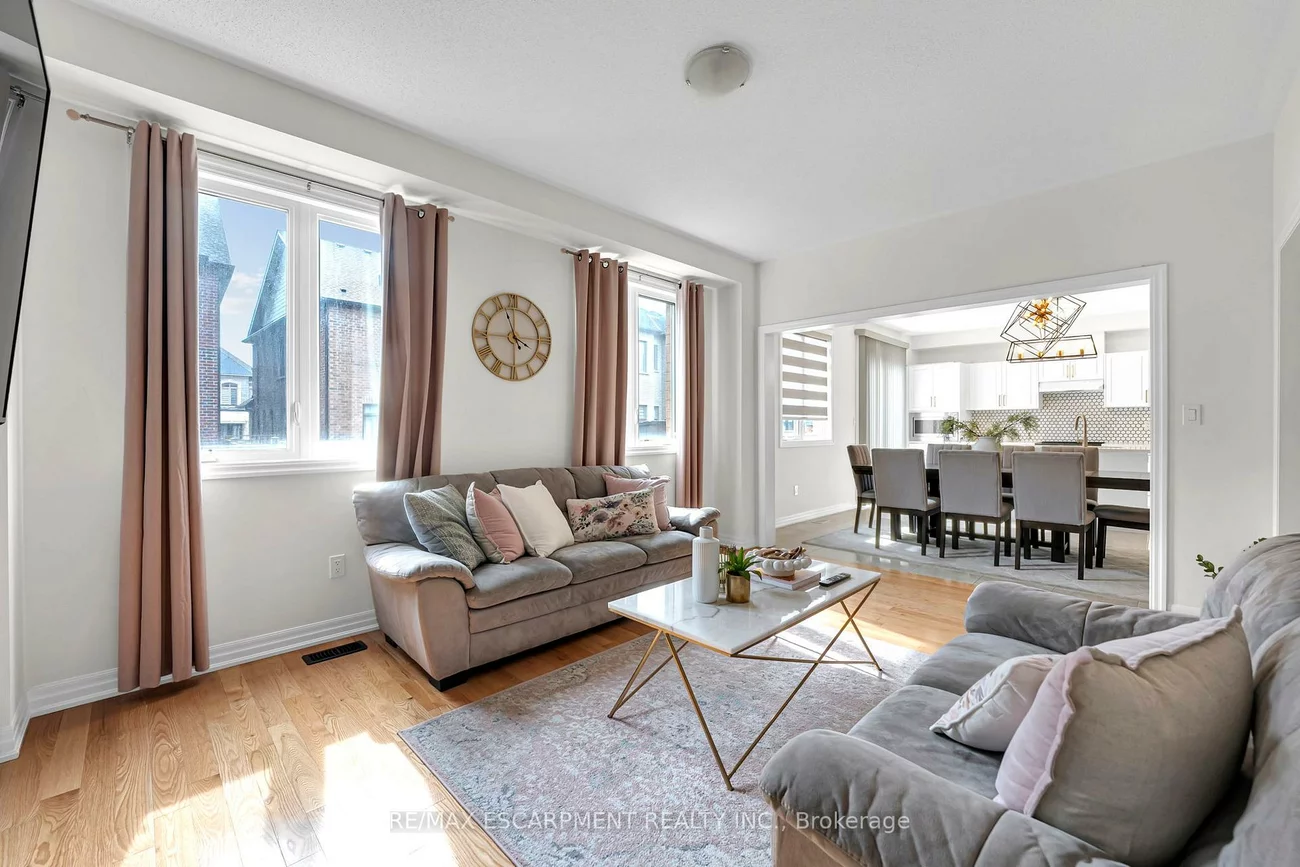 3430, CLAYTON, 1008 - GO Glenorchy, Oakville