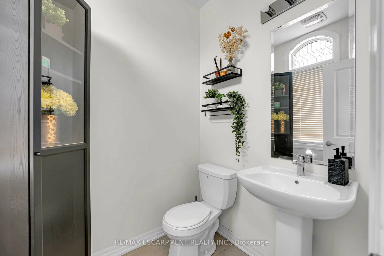 3430, CLAYTON, 1008 - GO Glenorchy, Oakville