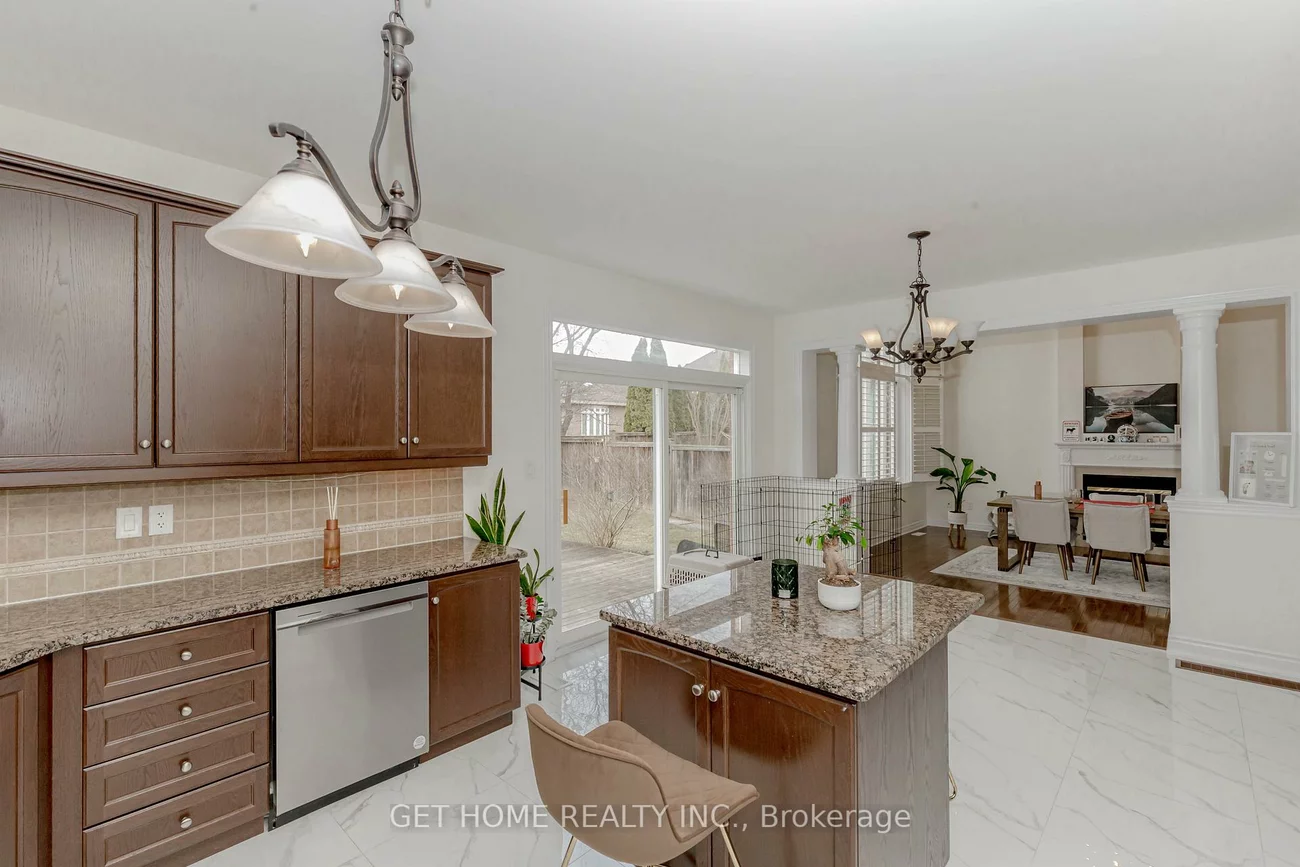 3331, Fox Run, 1001 - BR Bronte, Oakville