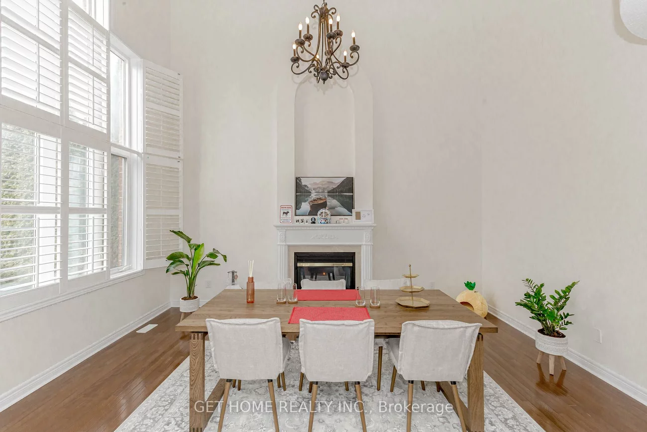 3331, Fox Run, 1001 - BR Bronte, Oakville