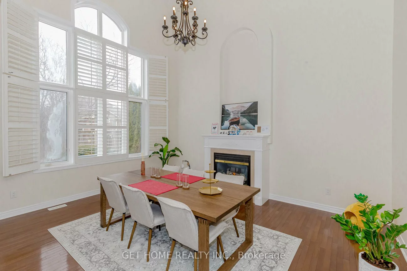 3331, Fox Run, 1001 - BR Bronte, Oakville