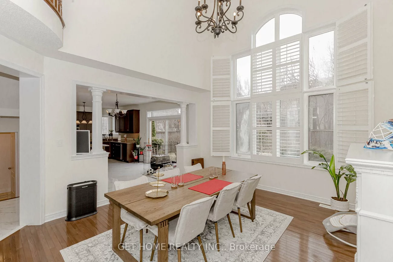 3331, Fox Run, 1001 - BR Bronte, Oakville