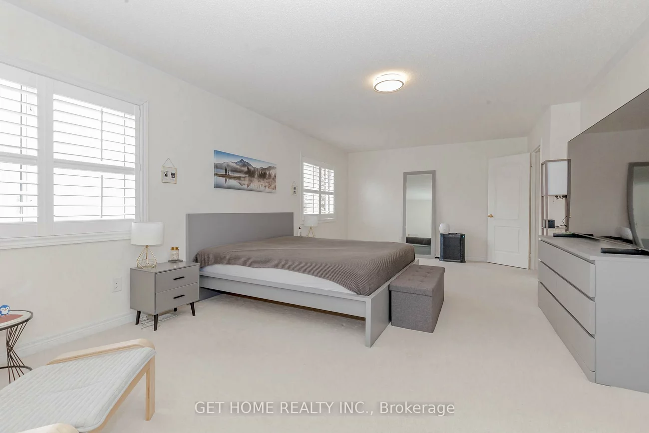 3331, Fox Run, 1001 - BR Bronte, Oakville