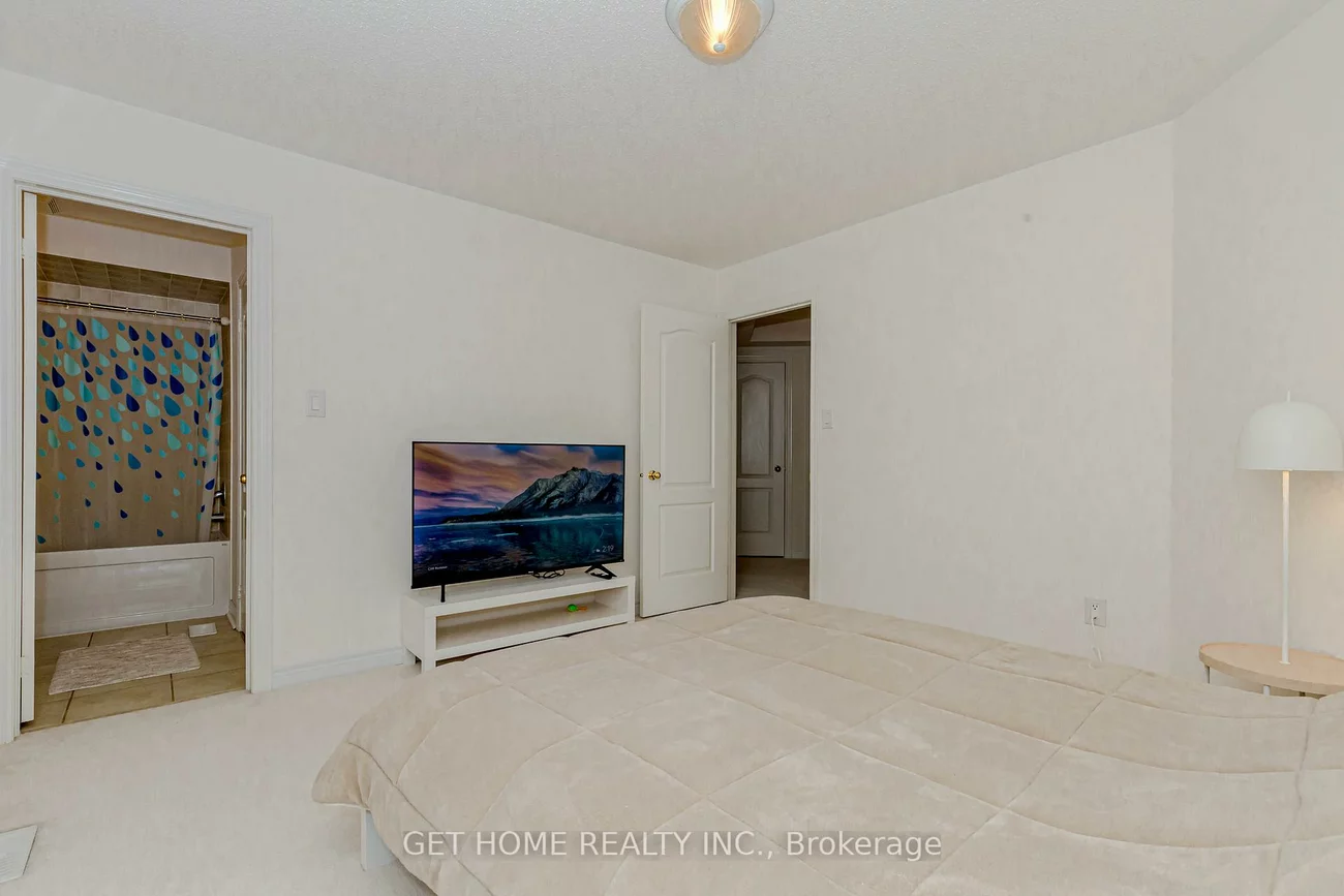 3331, Fox Run, 1001 - BR Bronte, Oakville