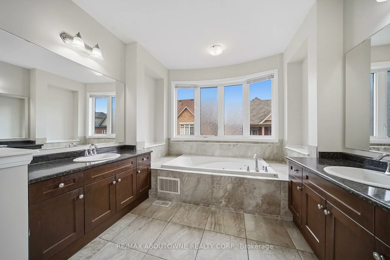 224, Cherryhurst, 1008 - GO Glenorchy, Oakville