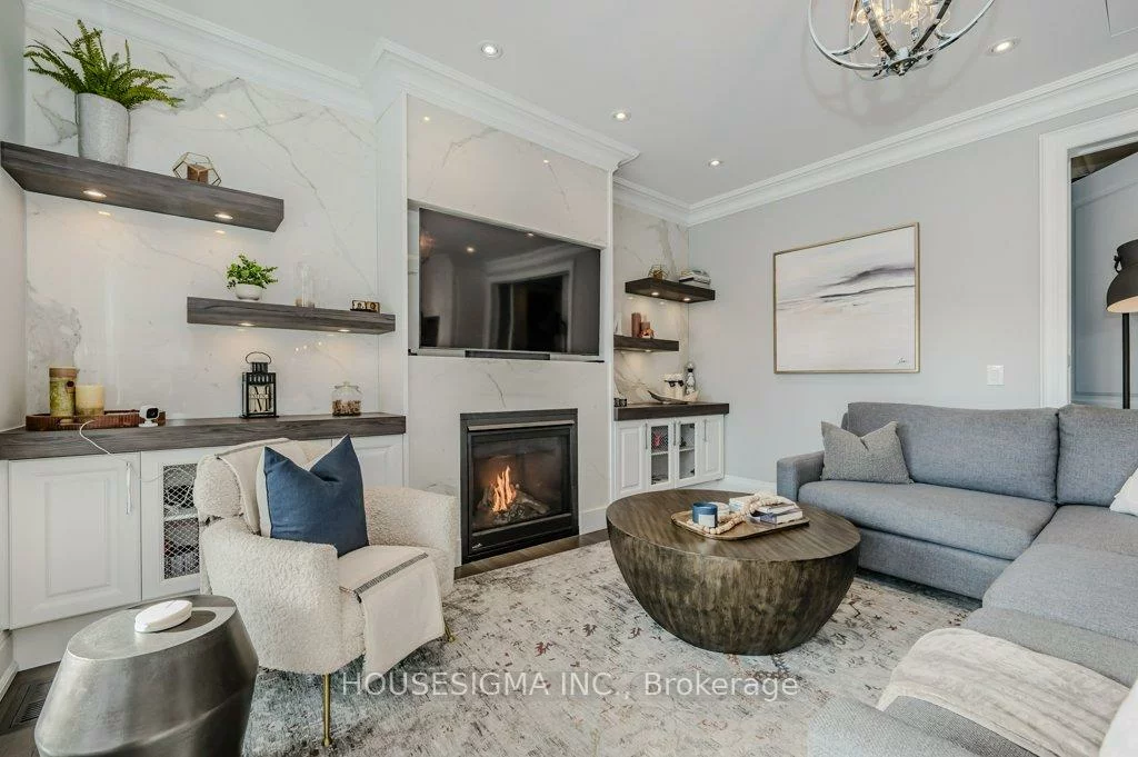 1298, Pinegrove, 1020 - WO West, Oakville