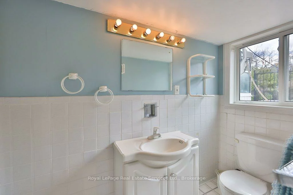 1486, Hixon, 1017 - SW Southwest, Oakville