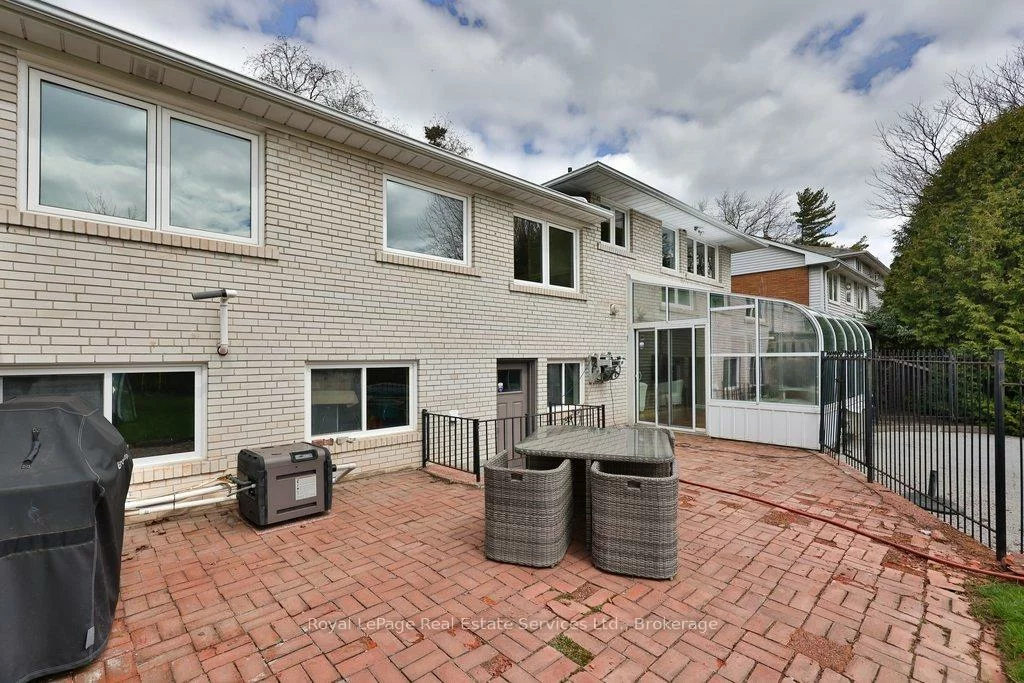 1486, Hixon, 1017 - SW Southwest, Oakville