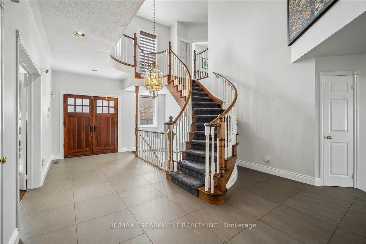 2203, Winding Woods, 1015 - RO River Oaks, Oakville