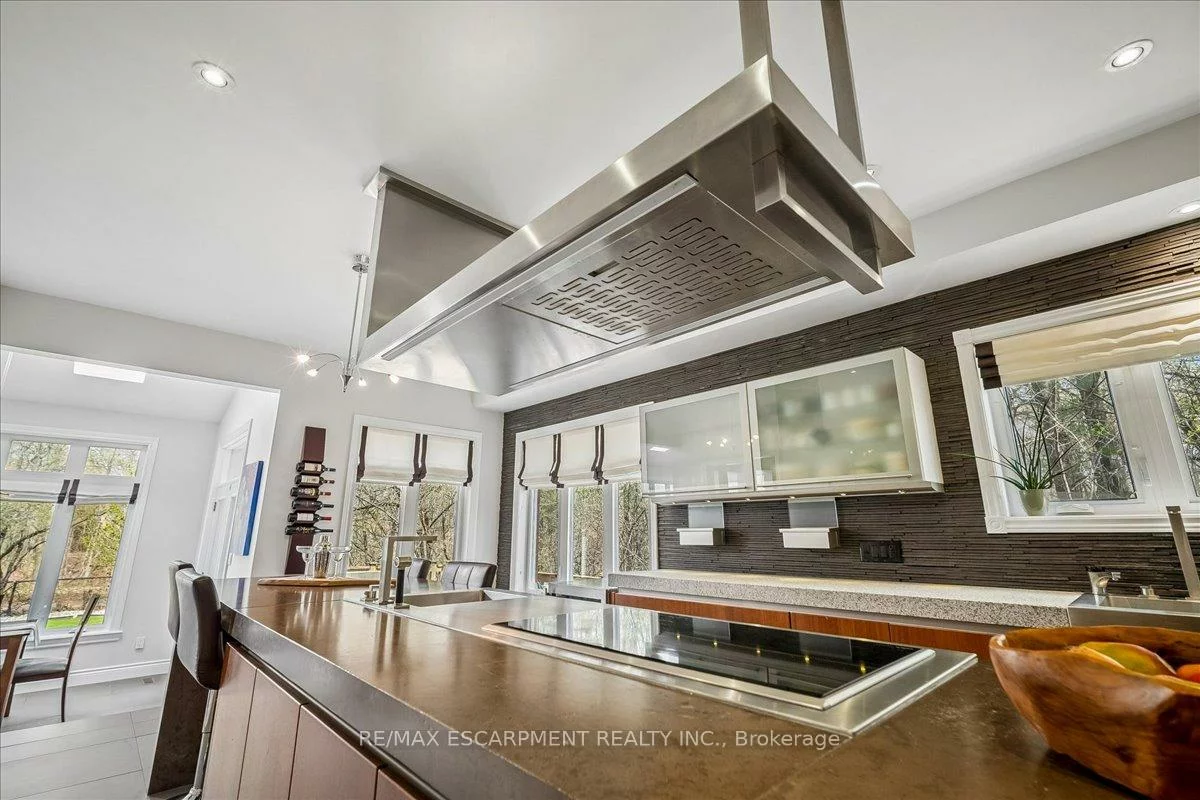 2203, Winding Woods, 1015 - RO River Oaks, Oakville