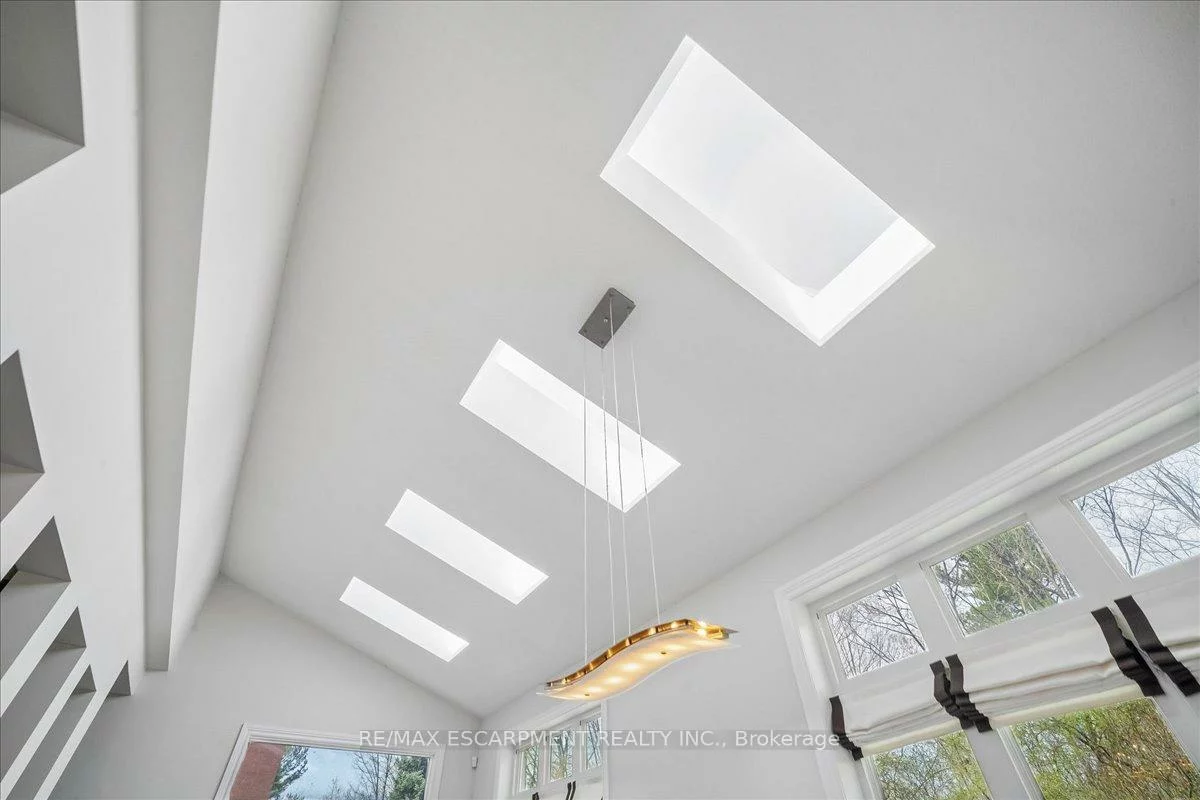 2203, Winding Woods, 1015 - RO River Oaks, Oakville
