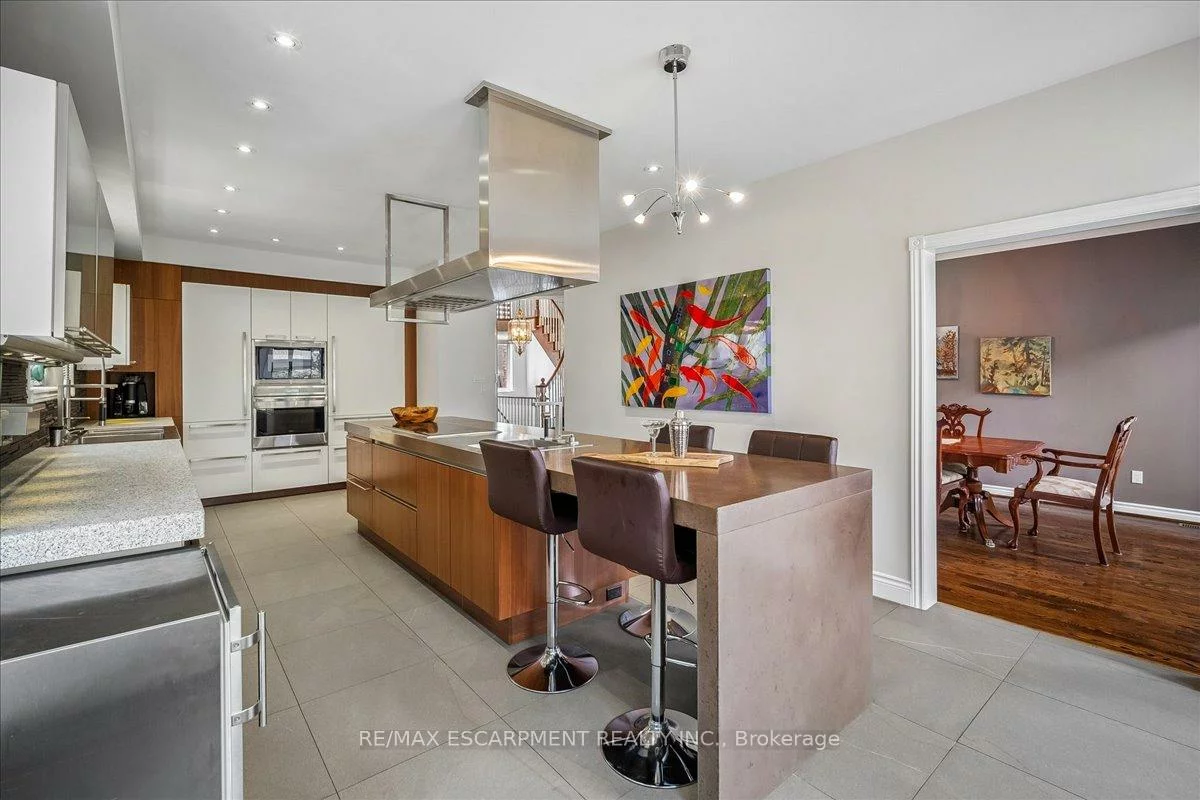 2203, Winding Woods, 1015 - RO River Oaks, Oakville