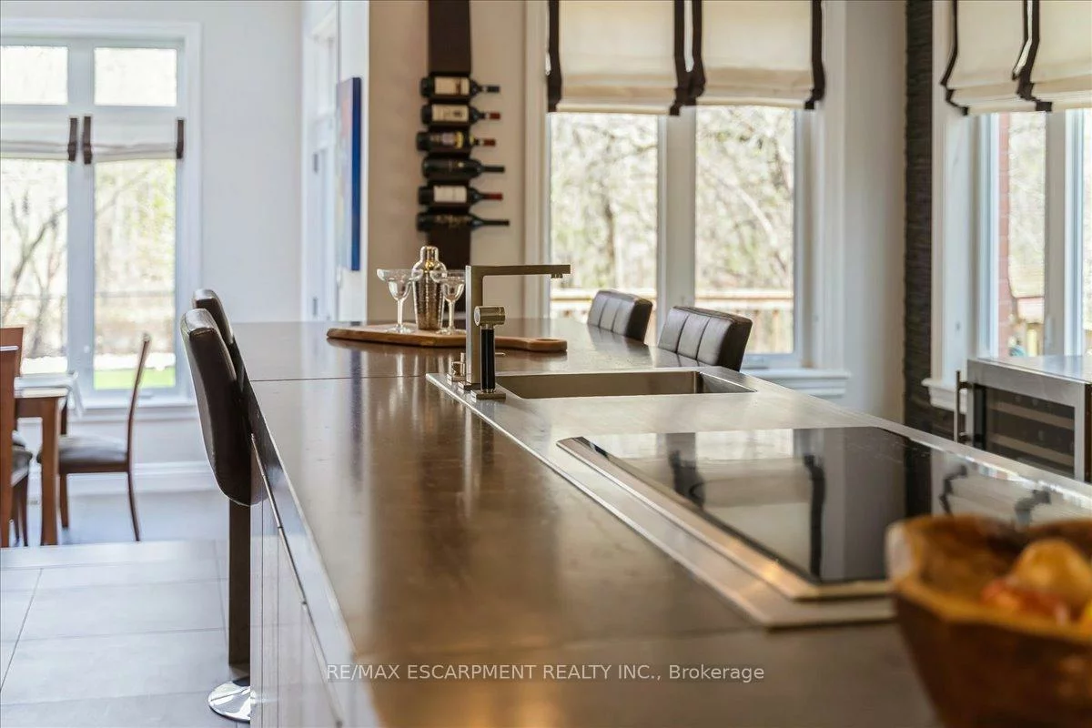 2203, Winding Woods, 1015 - RO River Oaks, Oakville