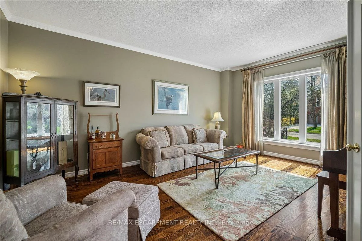 2203, Winding Woods, 1015 - RO River Oaks, Oakville