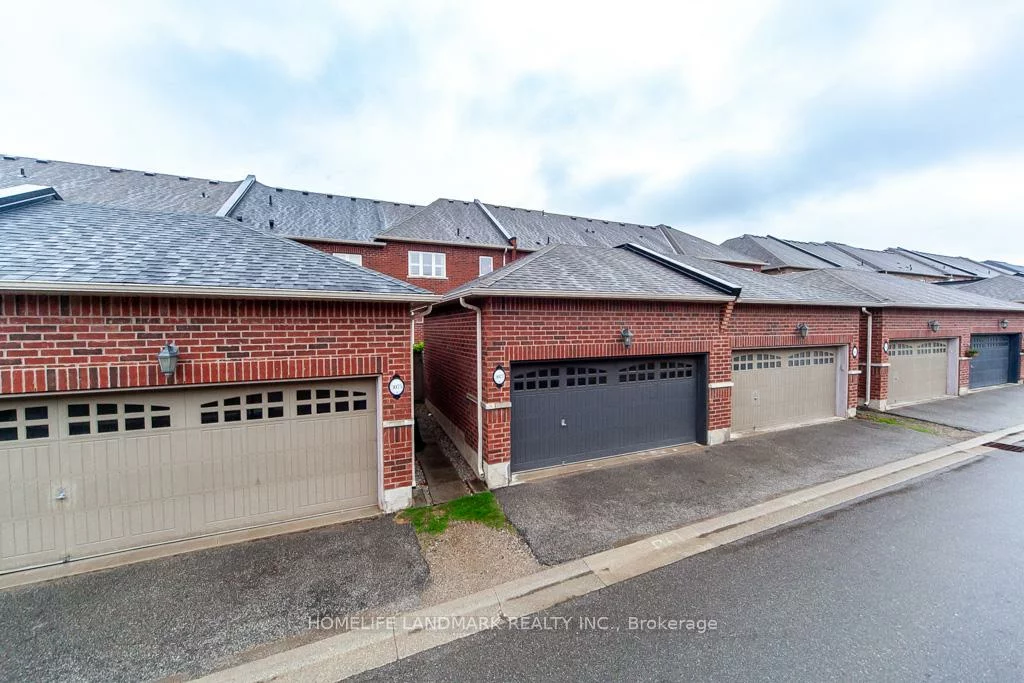 3077, Neyagawa, 1008 - GO Glenorchy, Oakville