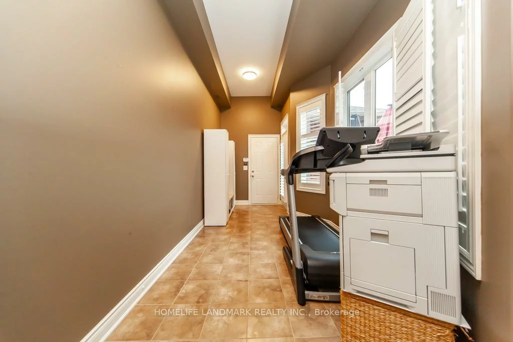 3077, Neyagawa, 1008 - GO Glenorchy, Oakville