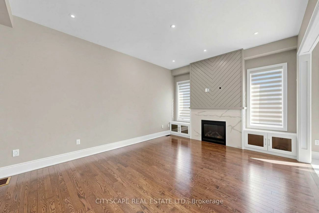 3207, William Rose, 1010 - JM Joshua Meadows, Oakville