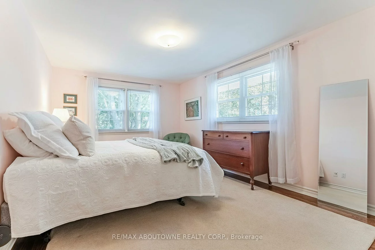 1284, Cleaver, 1011 - MO Morrison, Oakville