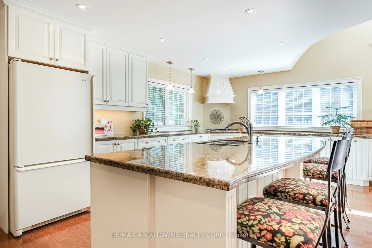 1284, Cleaver, 1011 - MO Morrison, Oakville