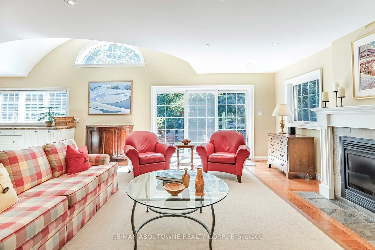 1284, Cleaver, 1011 - MO Morrison, Oakville