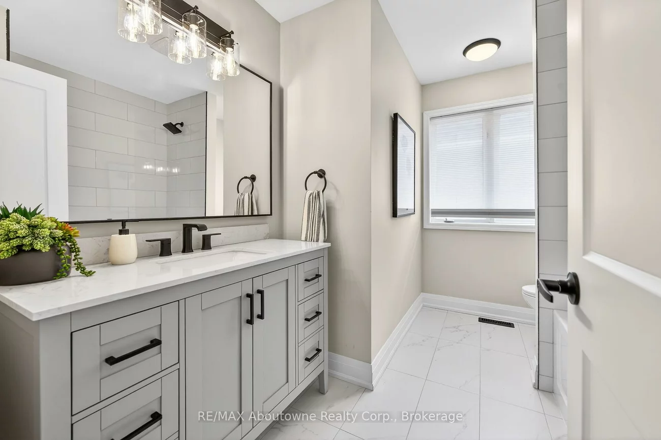 2385, Guildstone, 1022 - WT West Oak Trails, Oakville