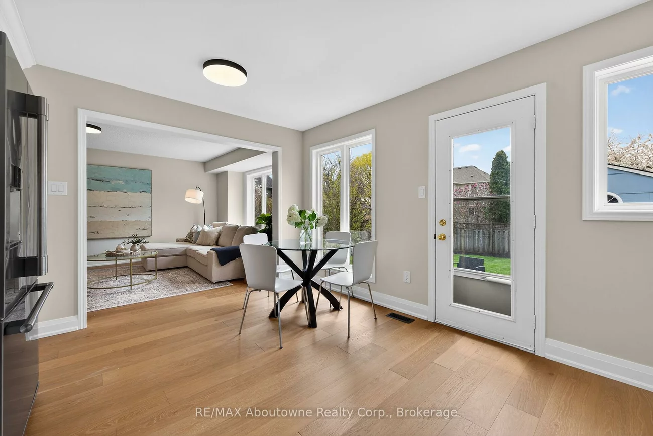 2385, Guildstone, 1022 - WT West Oak Trails, Oakville