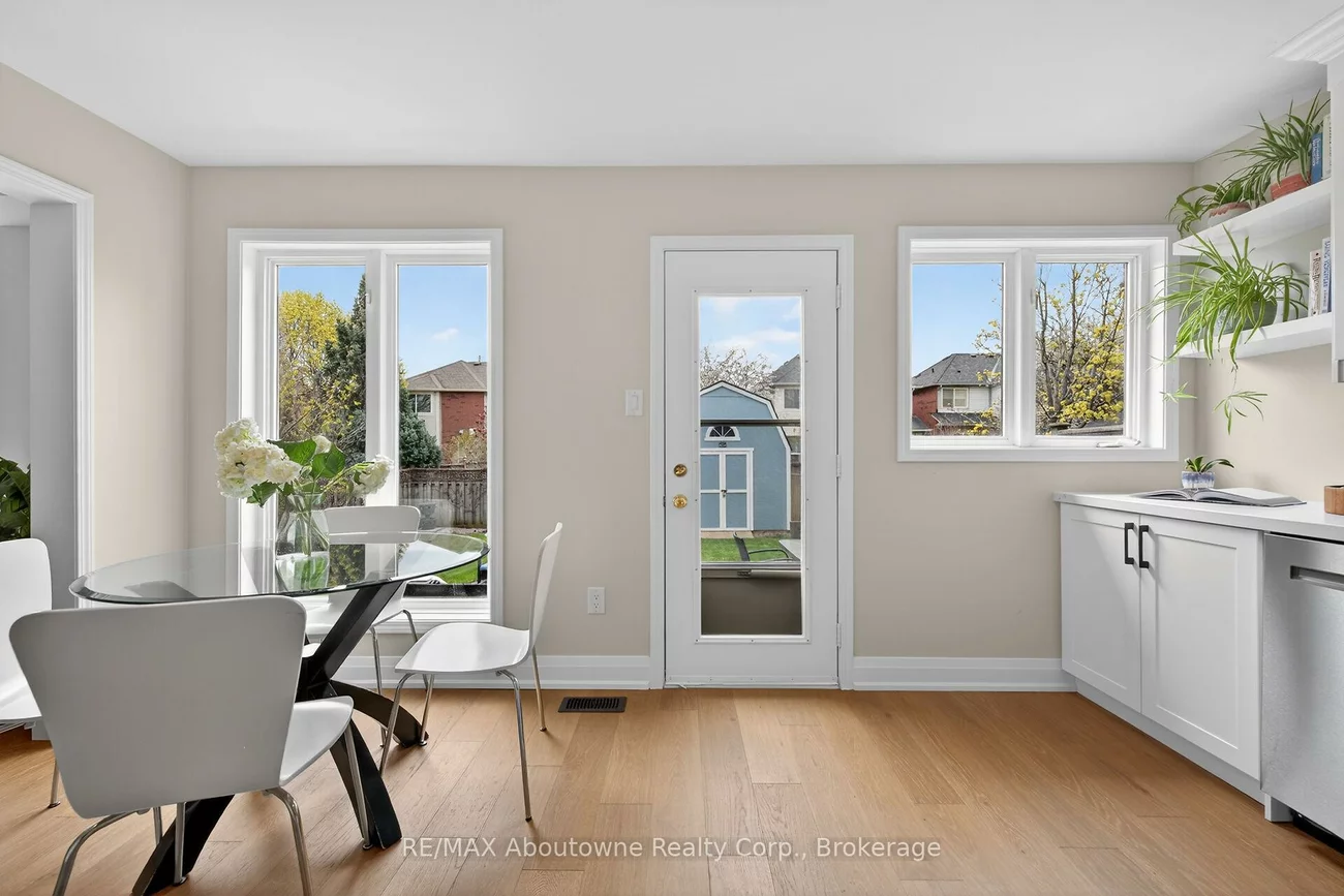 2385, Guildstone, 1022 - WT West Oak Trails, Oakville
