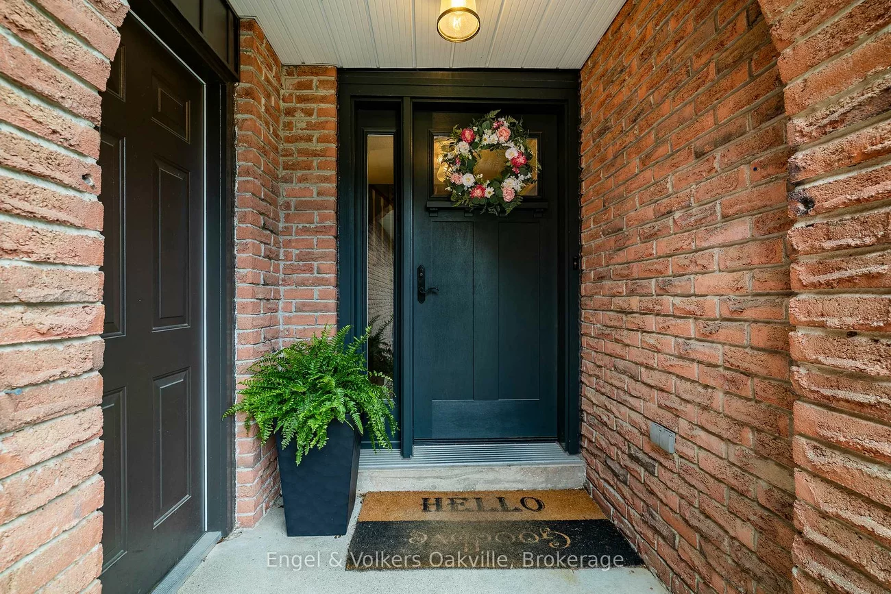 1375, Falgarwood, 1005 - FA Falgarwood, Oakville