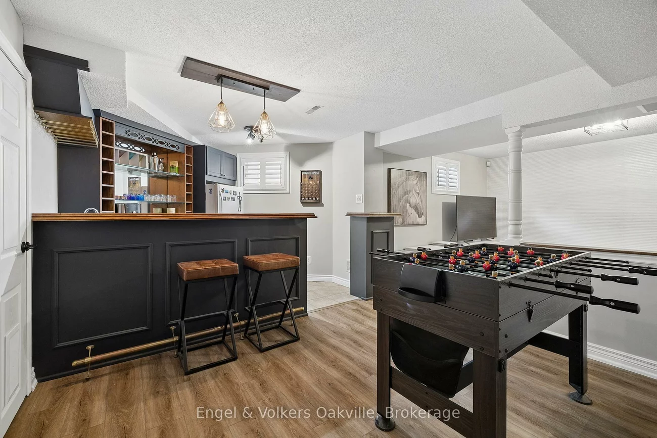 1375, Falgarwood, 1005 - FA Falgarwood, Oakville