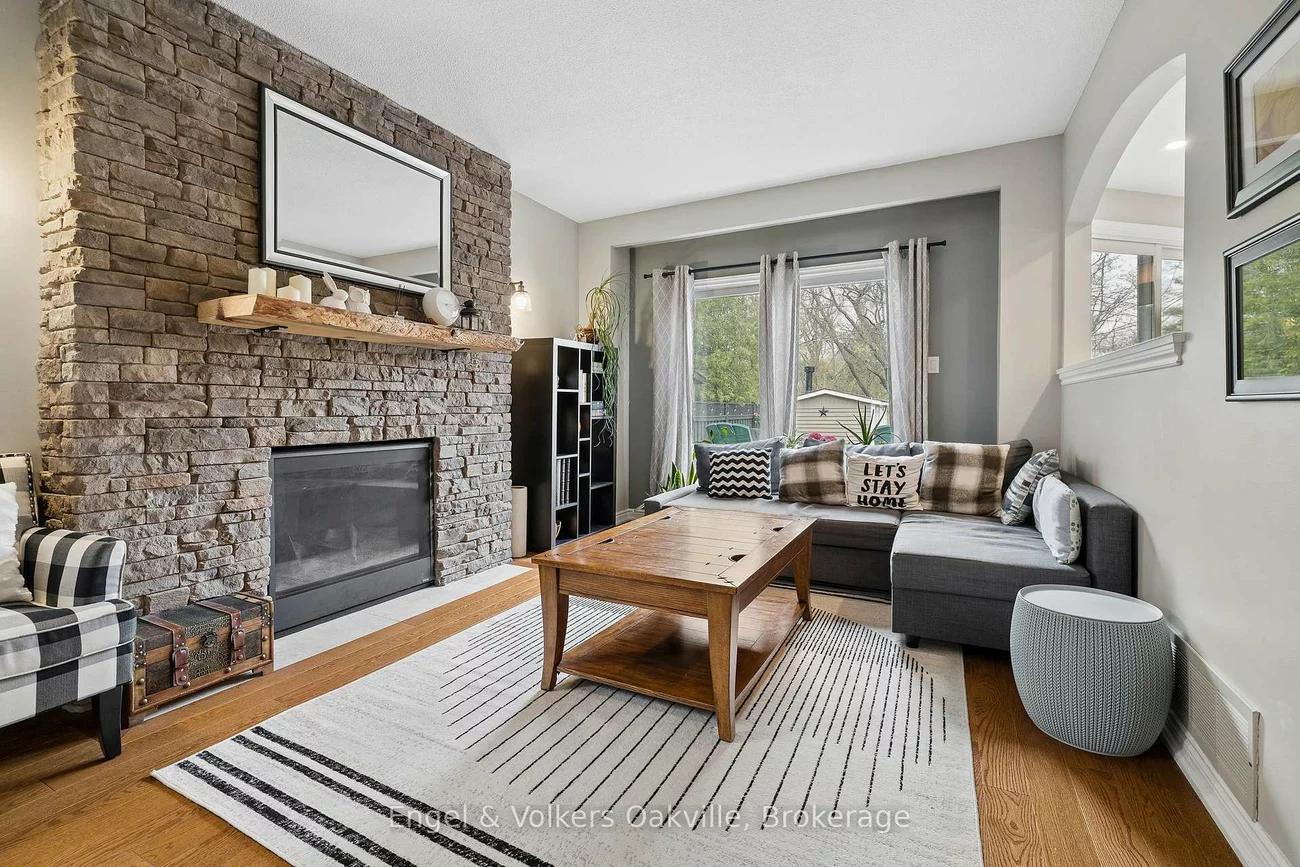 1375, Falgarwood, 1005 - FA Falgarwood, Oakville