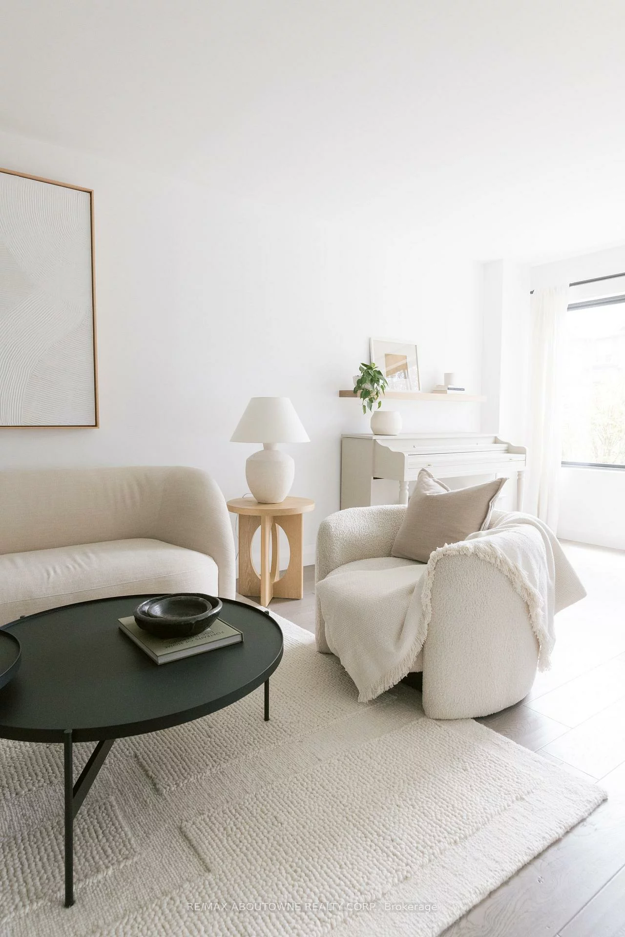 2181, Oakpoint, 1022 - WT West Oak Trails, Oakville