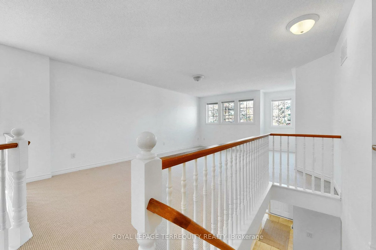 3076, Lakeshore, 1001 - BR Bronte, Oakville