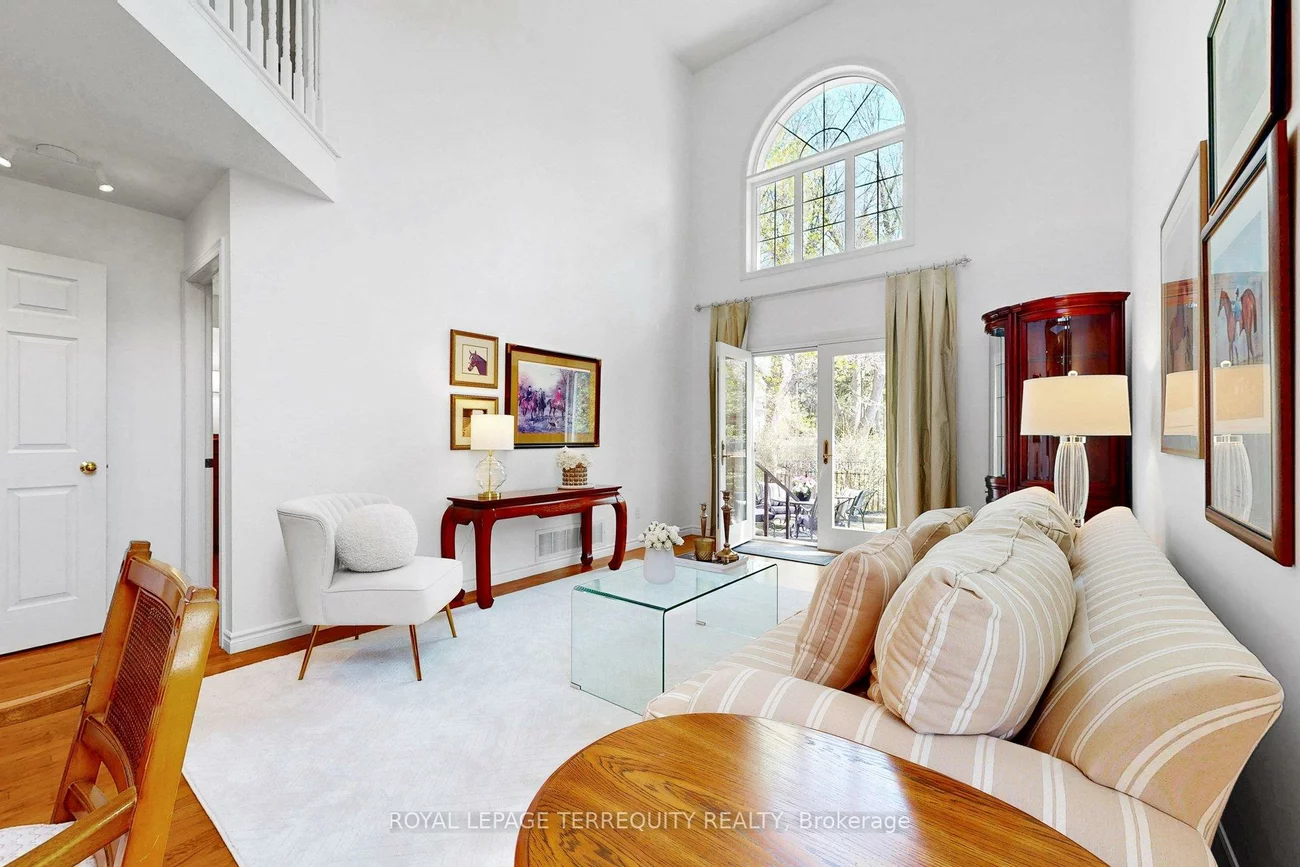 3076, Lakeshore, 1001 - BR Bronte, Oakville