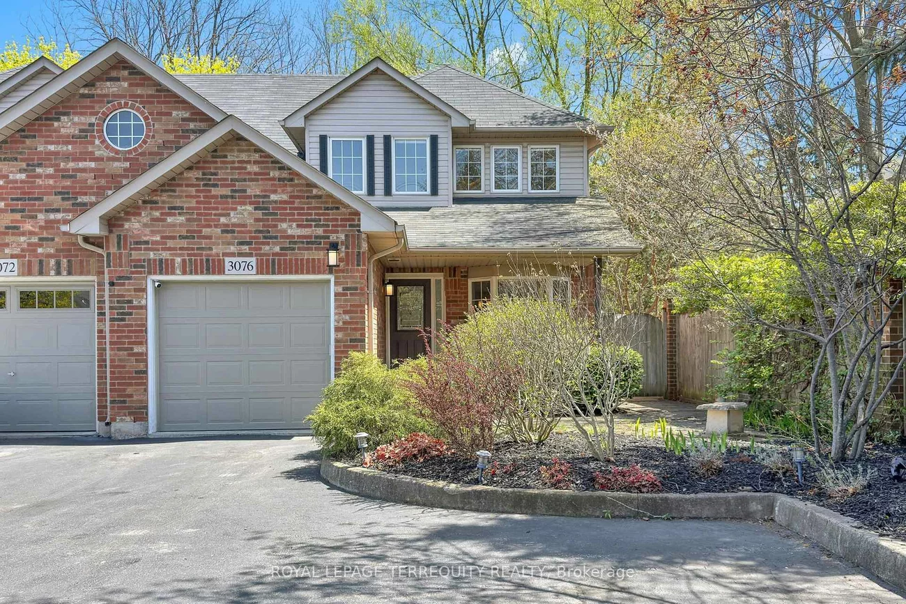 3076, Lakeshore, 1001 - BR Bronte, Oakville