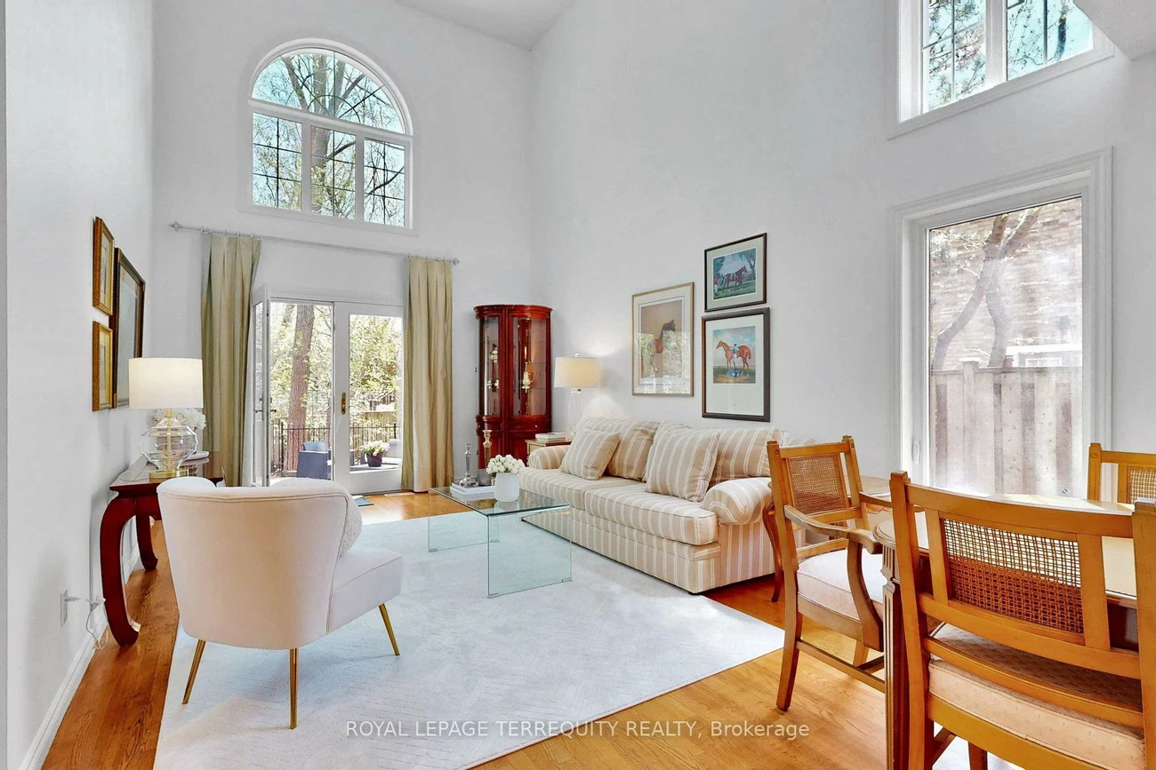 3076, Lakeshore, 1001 - BR Bronte, Oakville