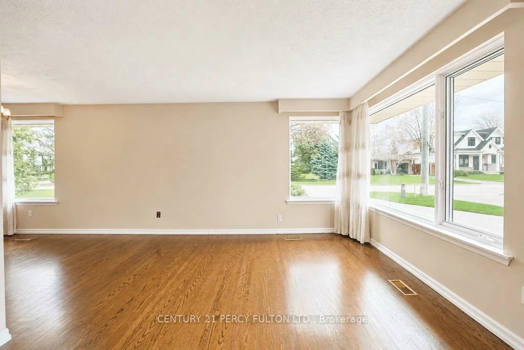 1386, Forest Glade, 1005 - FA Falgarwood, Oakville
