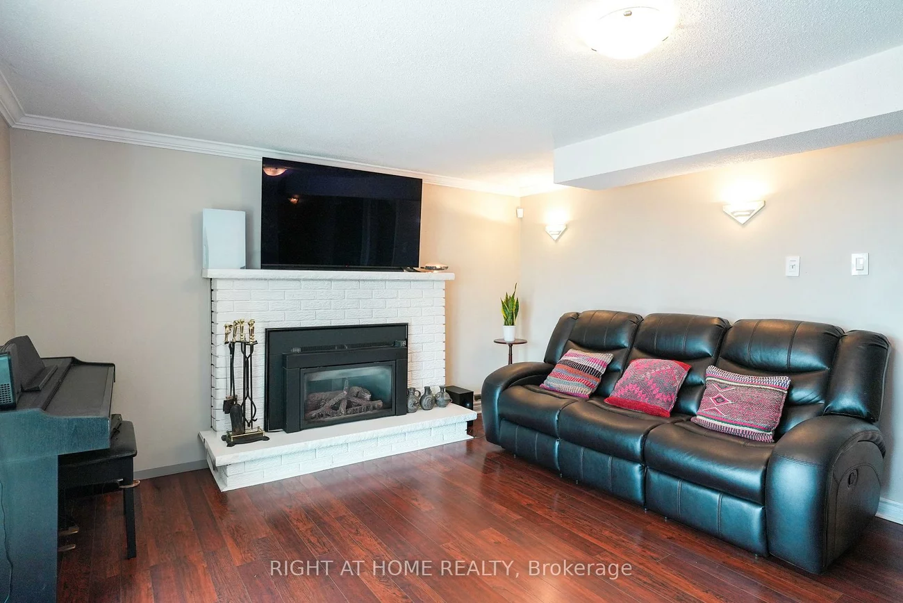 1266, Lakeview, 1005 - FA Falgarwood, Oakville