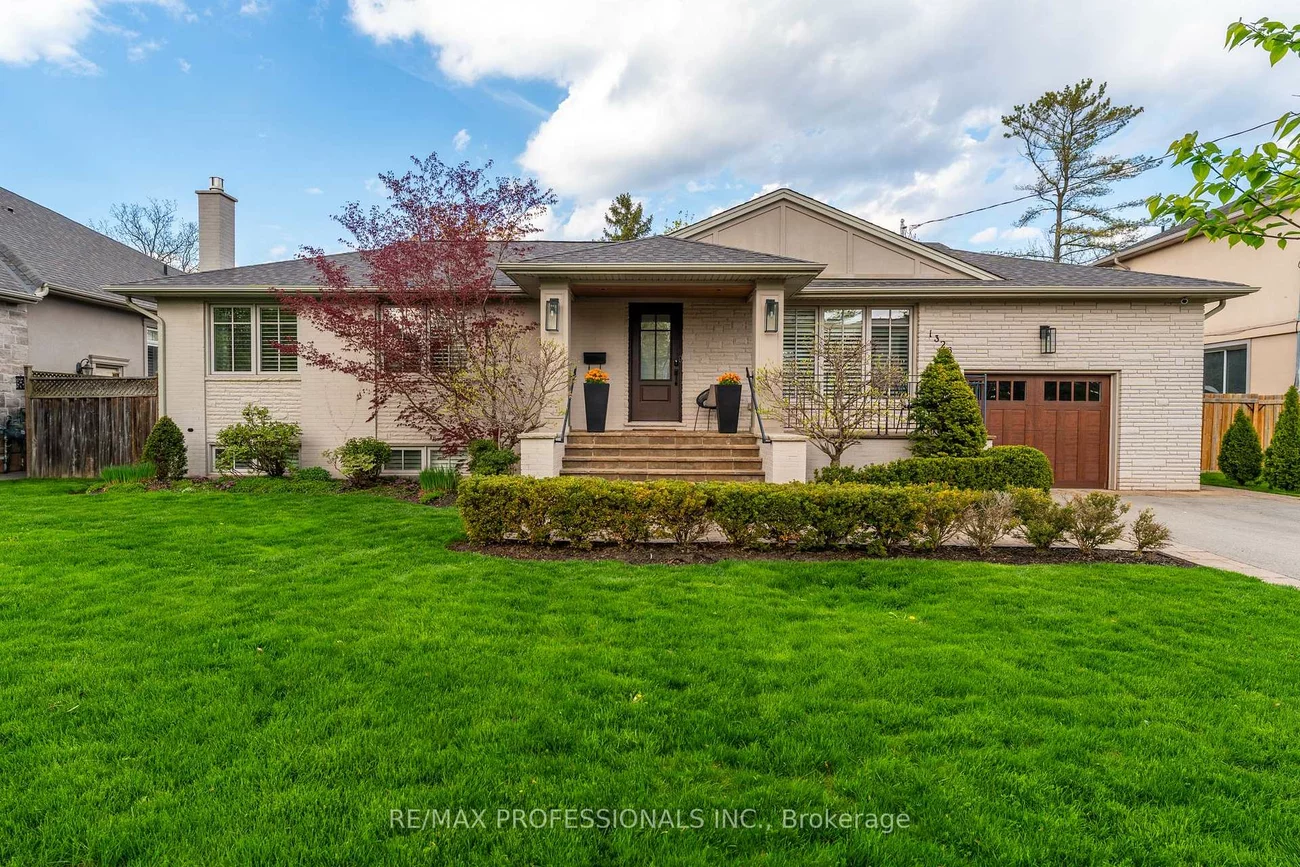 1326, Stanbury, 1020 - WO West, Oakville