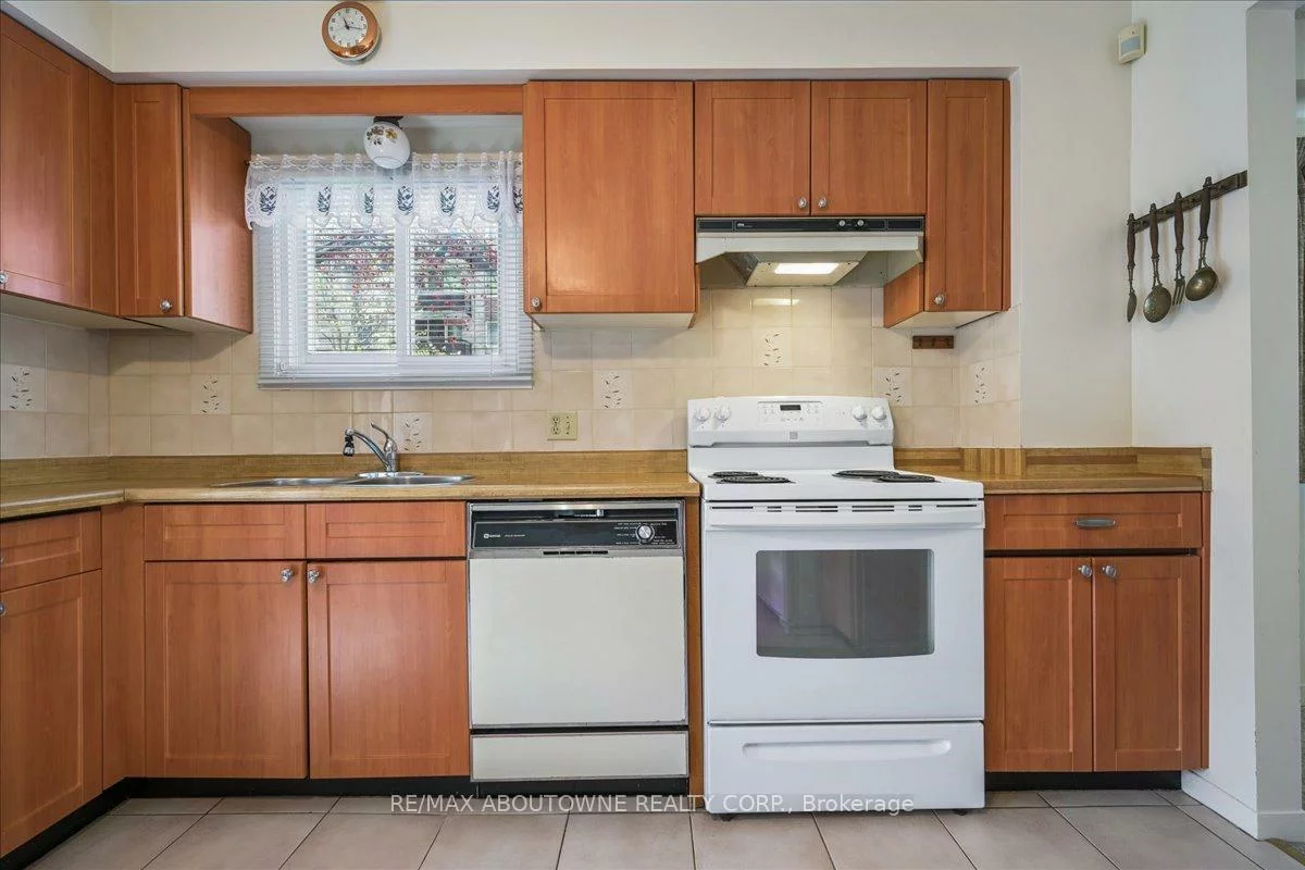 2330, Marine, 1001 - BR Bronte, Oakville