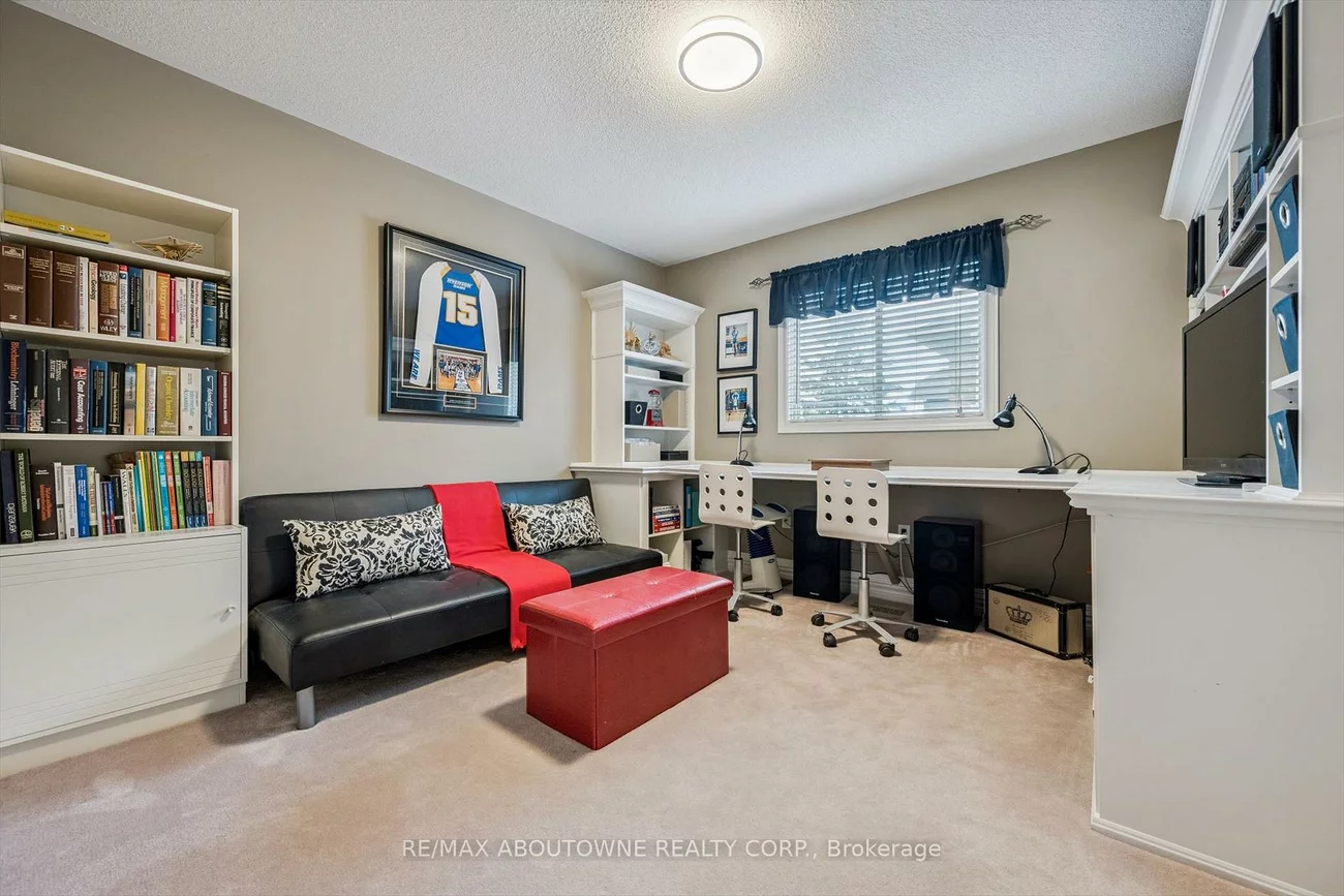 154, Howell, 1015 - RO River Oaks, Oakville