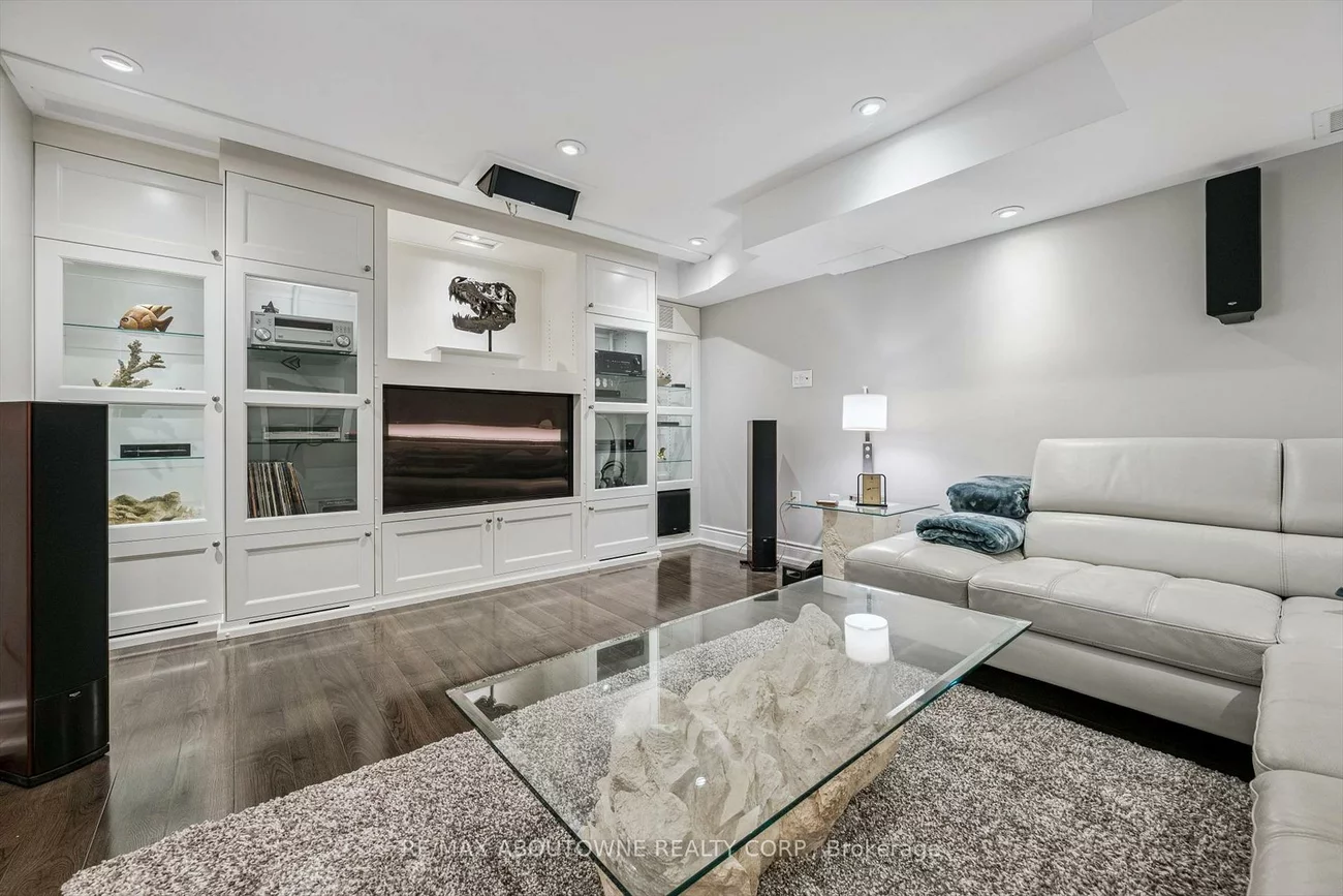 154, Howell, 1015 - RO River Oaks, Oakville