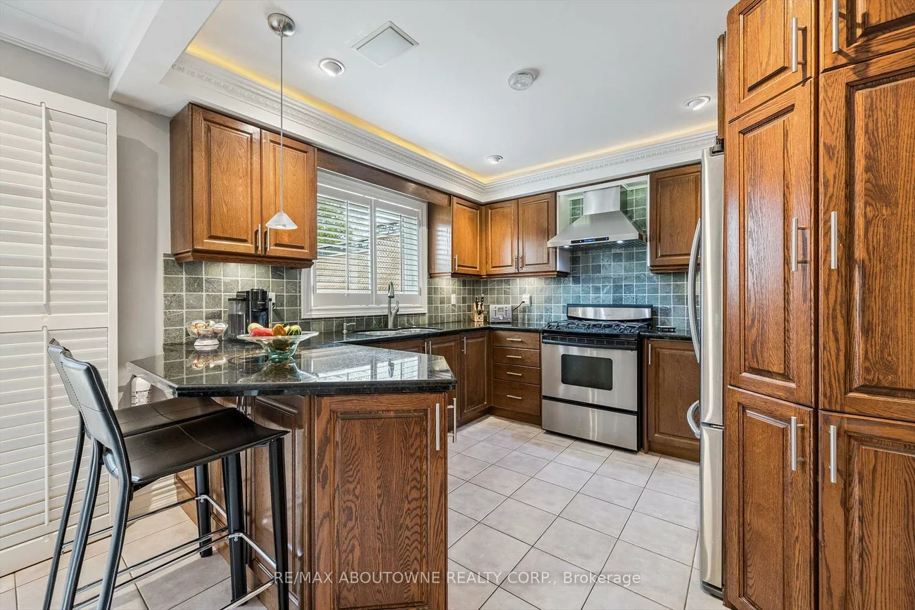 154, Howell, 1015 - RO River Oaks, Oakville