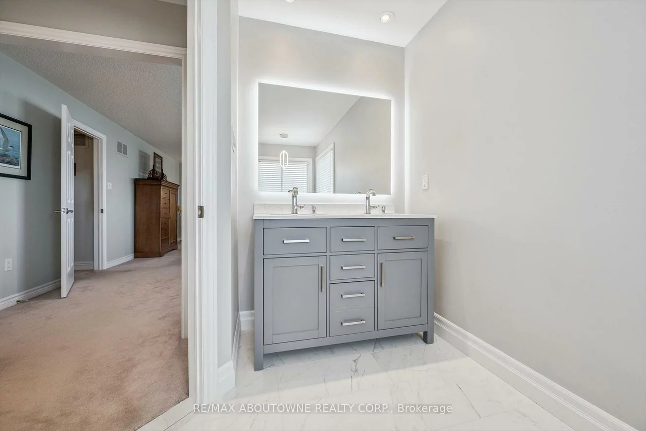154, Howell, 1015 - RO River Oaks, Oakville