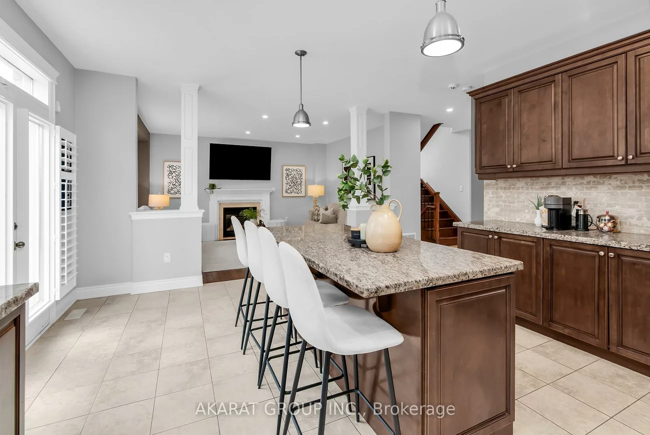 2376, Brockberry, 1019 - WM Westmount, Oakville