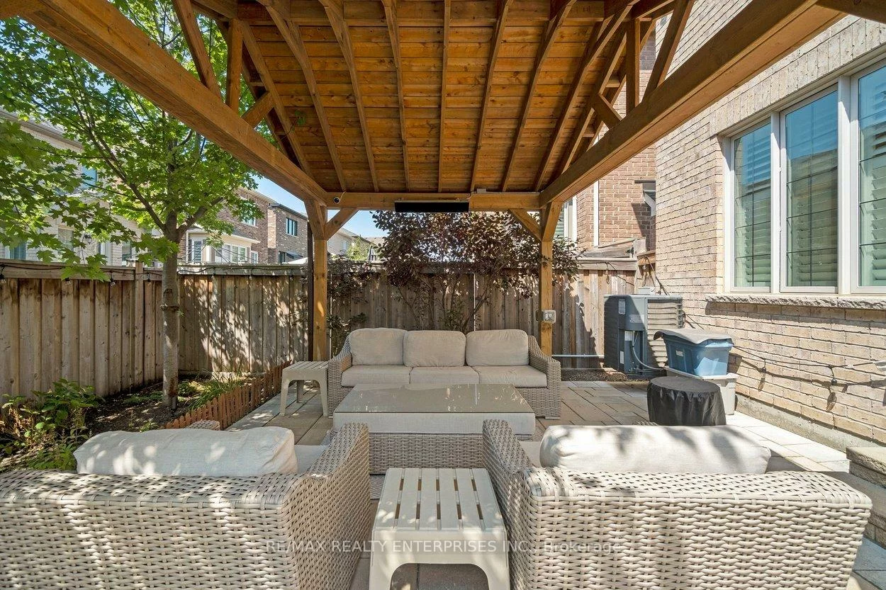 355, Wisteria, 1008 - GO Glenorchy, Oakville