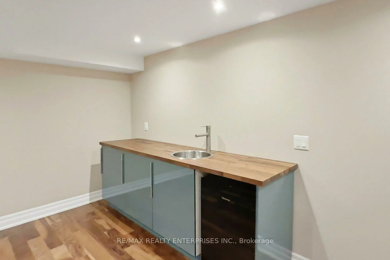 355, Wisteria, 1008 - GO Glenorchy, Oakville