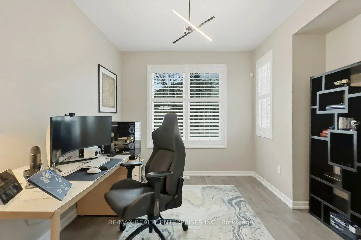 355, Wisteria, 1008 - GO Glenorchy, Oakville