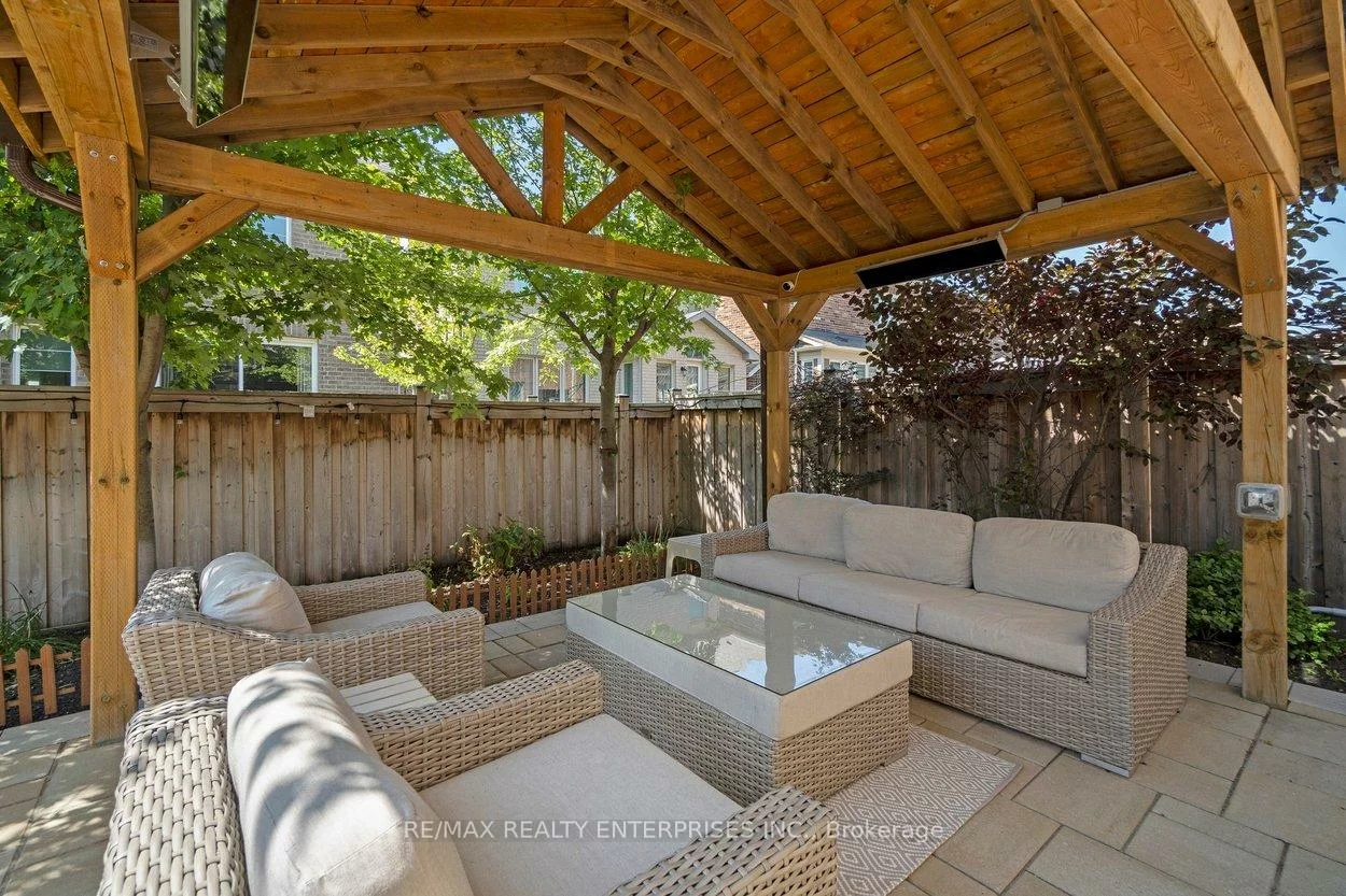 355, Wisteria, 1008 - GO Glenorchy, Oakville