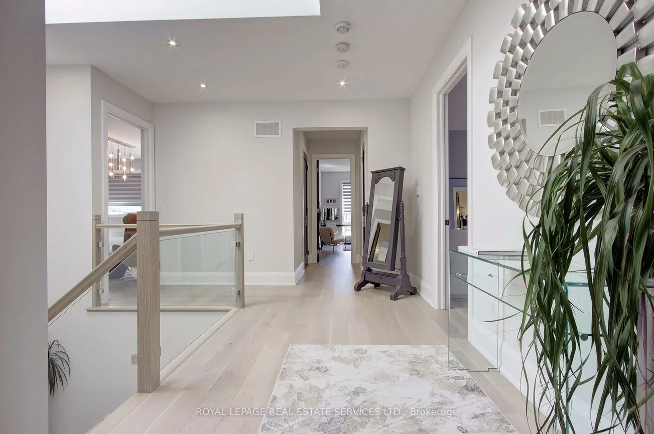 75, Ballmer, 1008 - GO Glenorchy, Oakville